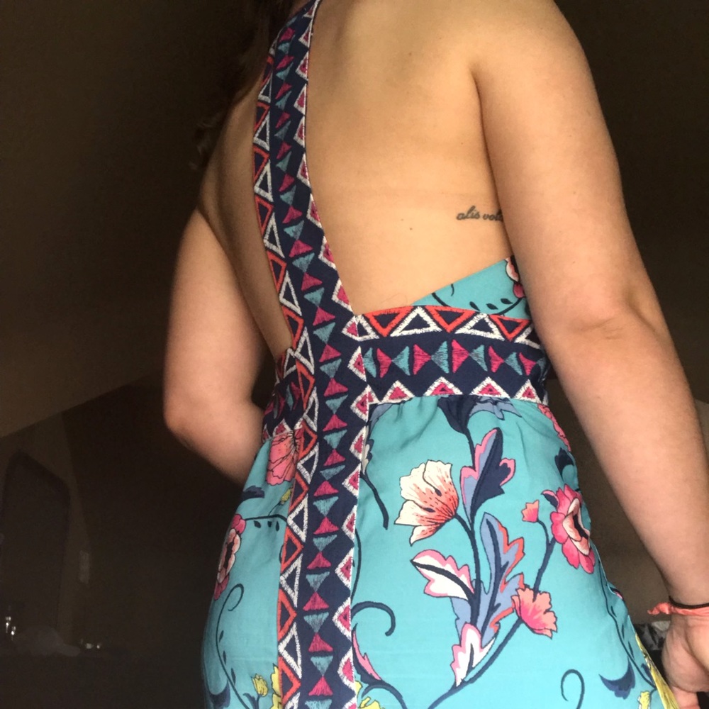 Cute summertime T-back dress; light& breezy fabric